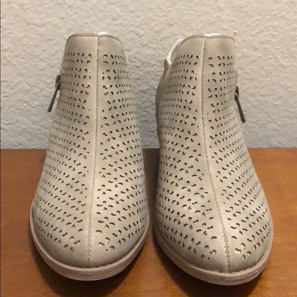 Bootie - Picture 6 of 8